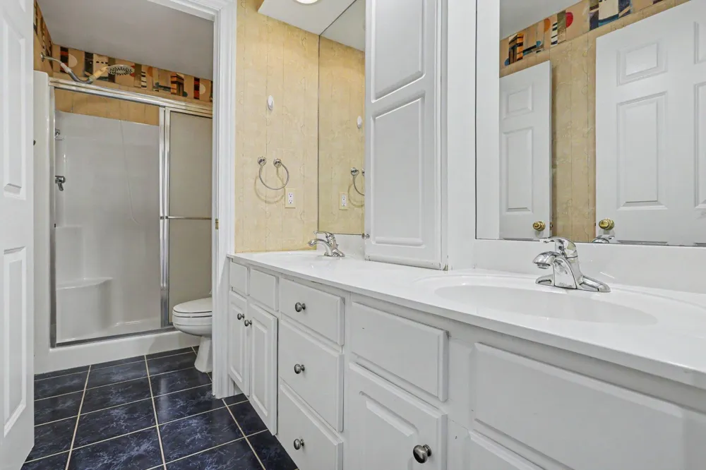 5240 Stockbridge Court Royalton Township, MI 49085