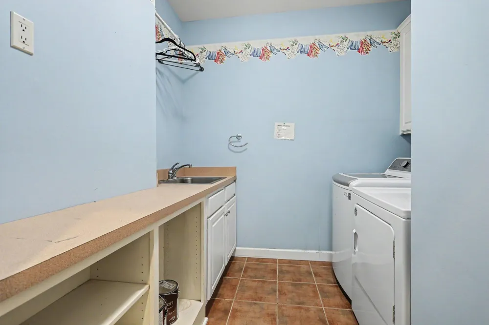 5240 Stockbridge Court Royalton Township, MI 49085