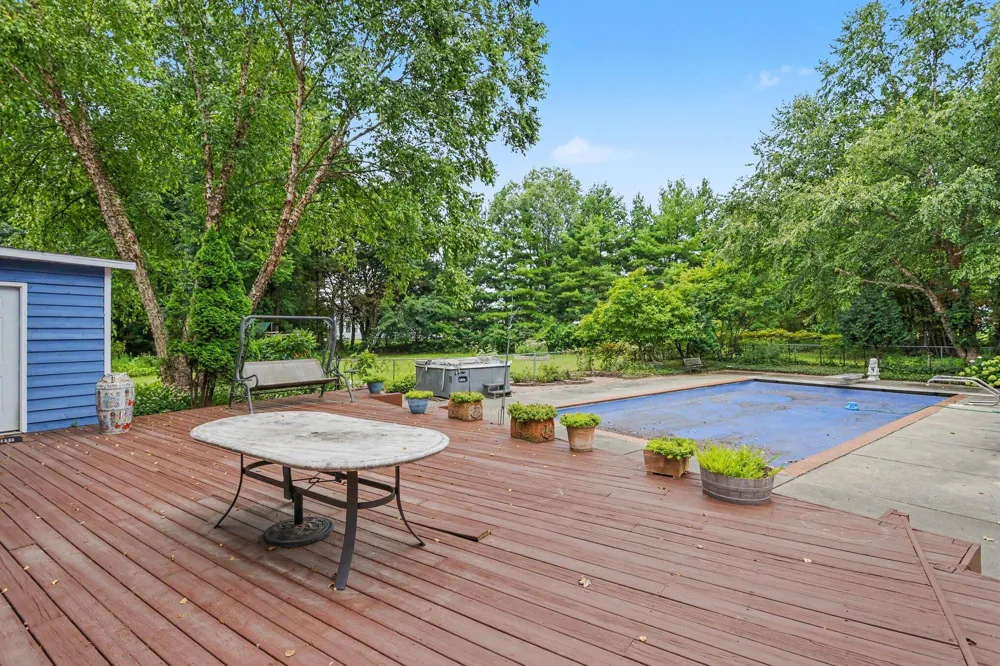 5240 Stockbridge Court Royalton Township, MI 49085