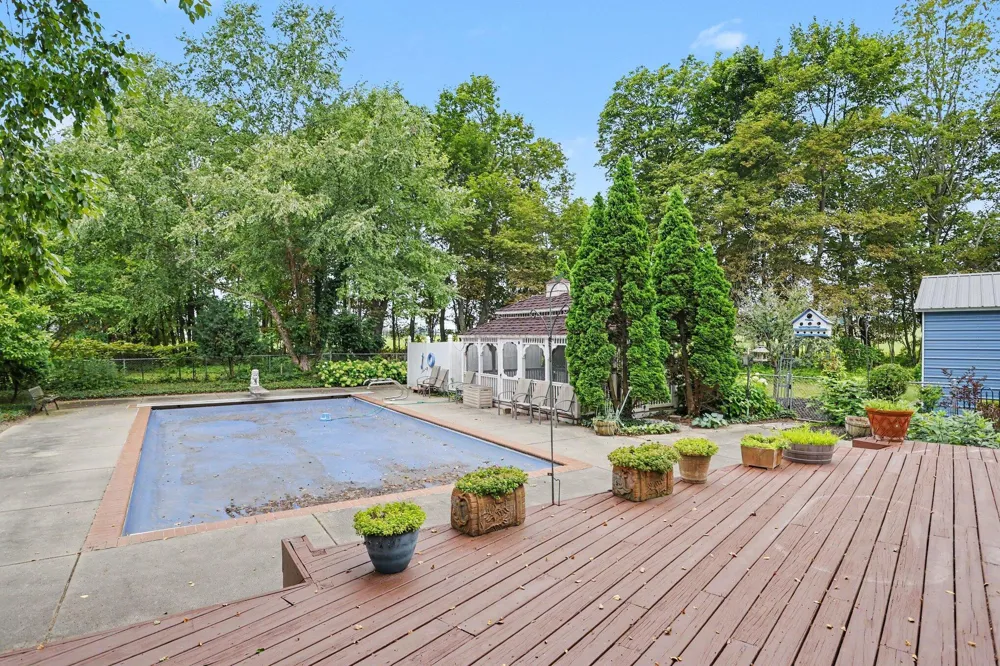 5240 Stockbridge Court Royalton Township, MI 49085