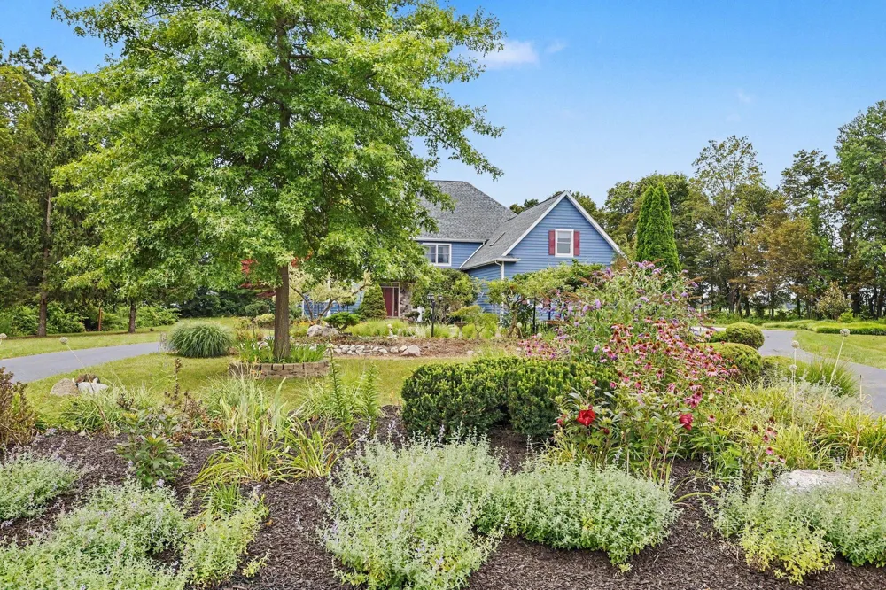 5240 Stockbridge Court Royalton Township, MI 49085