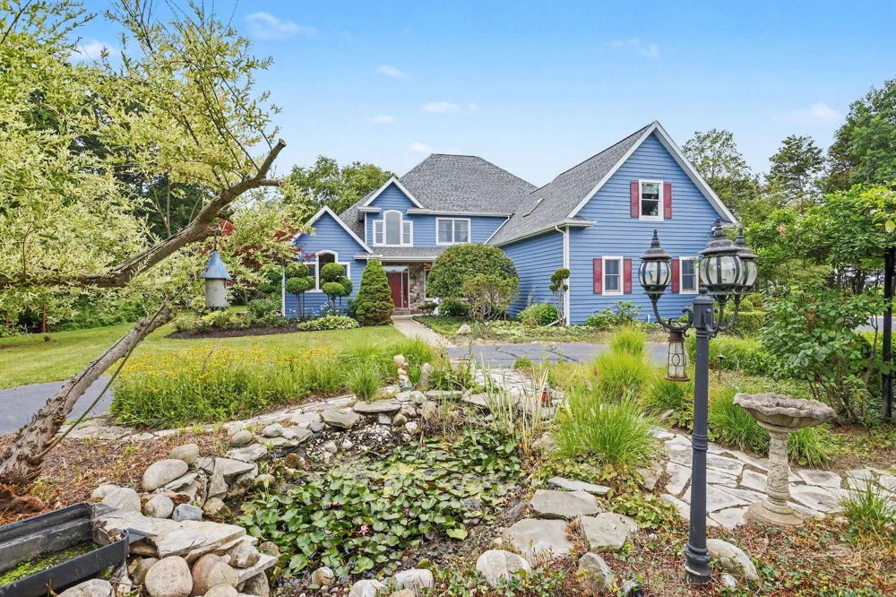 5240 Stockbridge Court Royalton Township, MI 49085