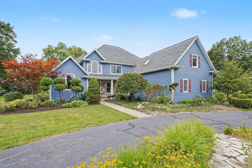 5240 Stockbridge Court Royalton Township, MI 49085