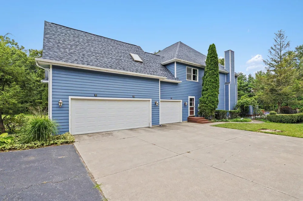 5240 Stockbridge Court Royalton Township, MI 49085