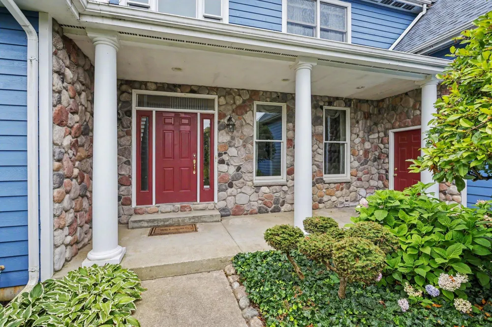 5240 Stockbridge Court Royalton Township, MI 49085