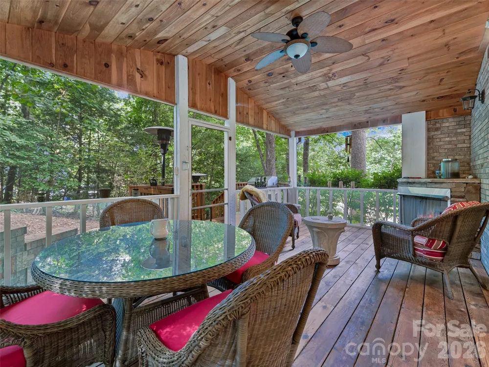 105 Galloway Drive Asheville, NC 28803