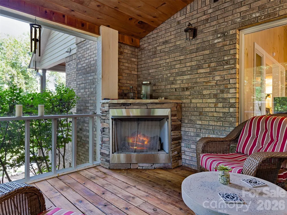 105 Galloway Drive Asheville, NC 28803