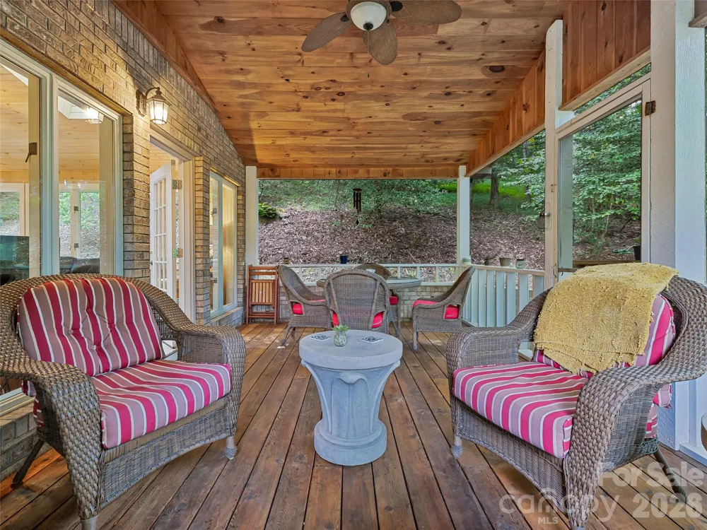 105 Galloway Drive Asheville, NC 28803