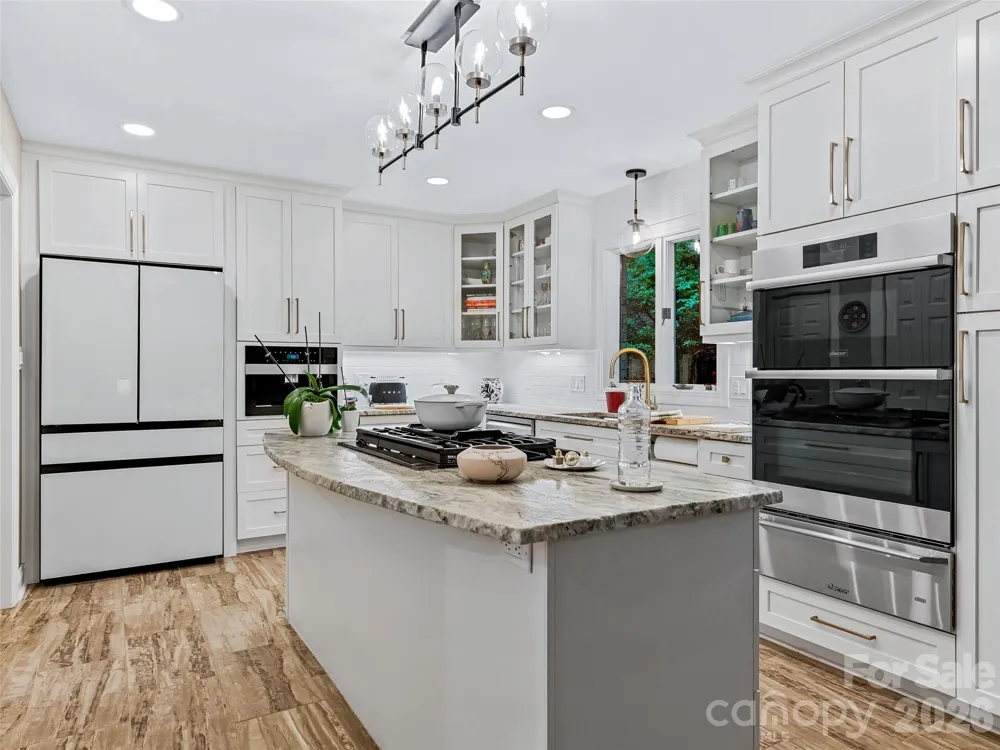 105 Galloway Drive Asheville, NC 28803