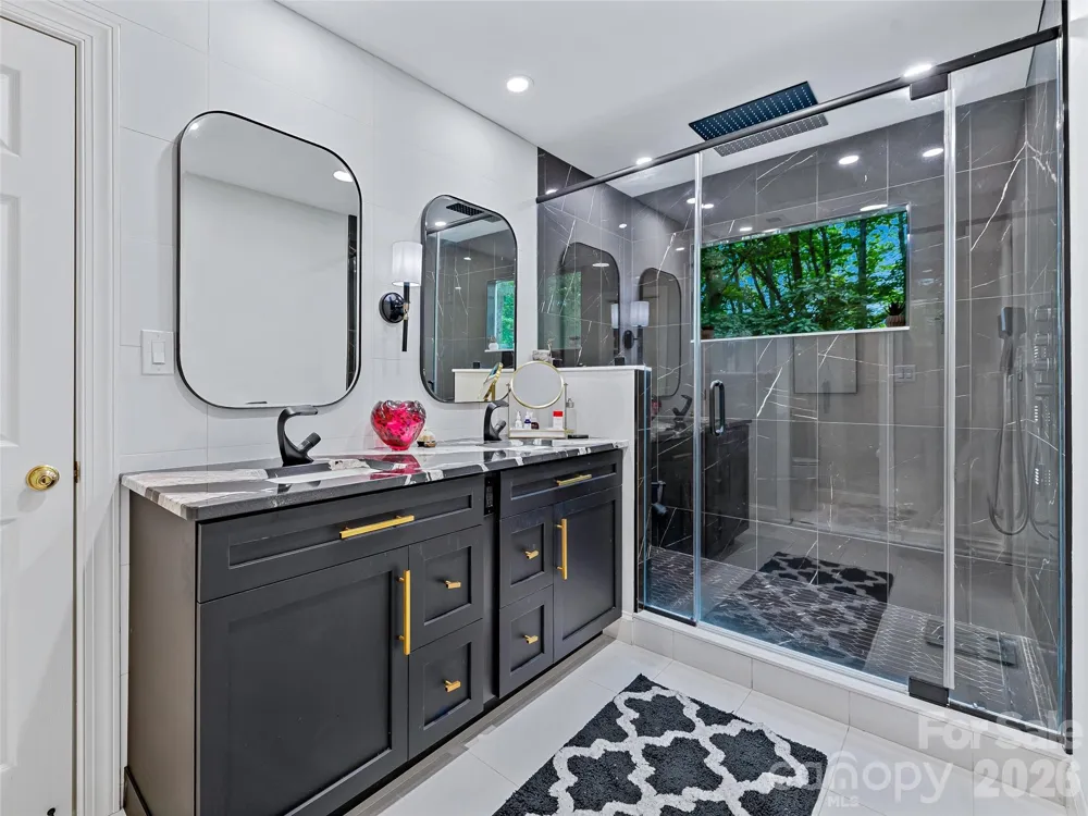 105 Galloway Drive Asheville, NC 28803