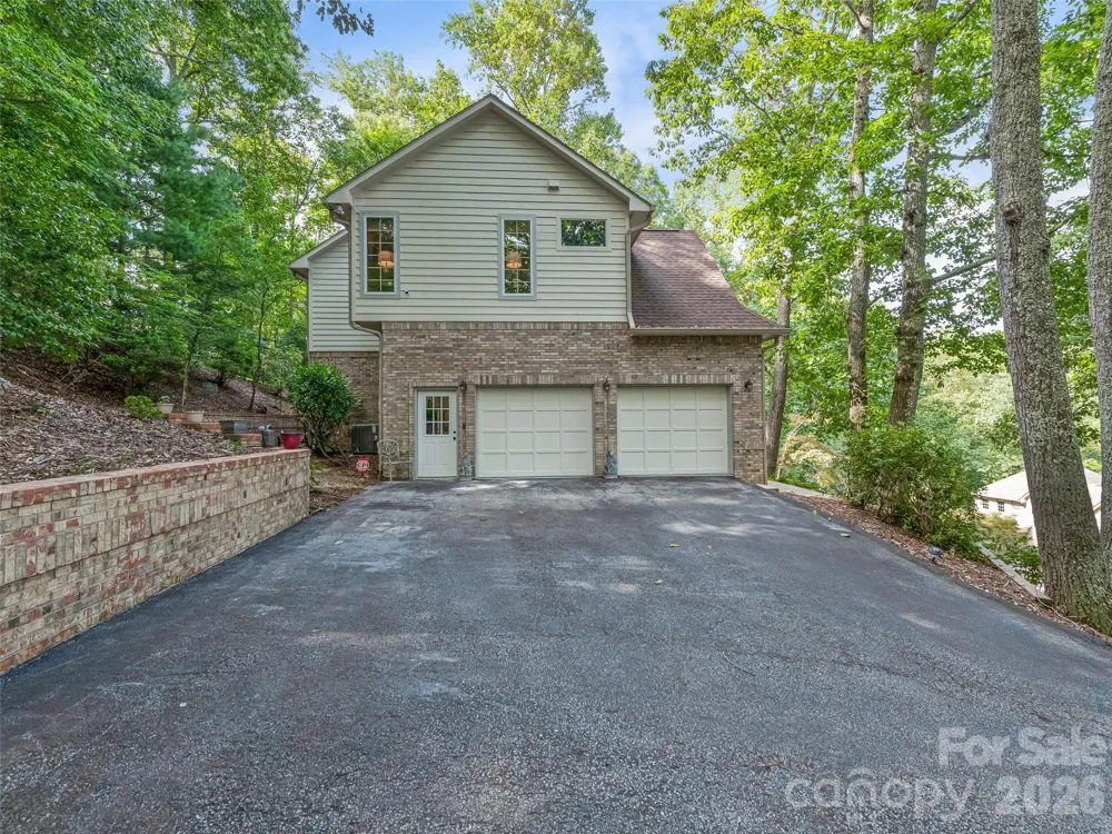 105 Galloway Drive Asheville, NC 28803