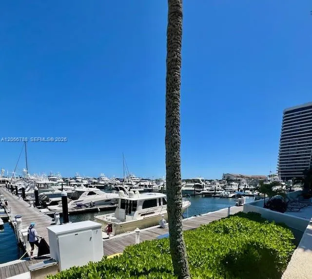 108 Lakeshore Dr #338 North Palm Beach, FL 33408
