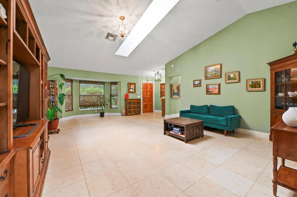 12369 157th Street Jupiter, FL 33478
