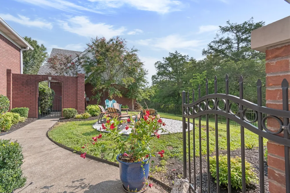 327 N Central Ave Watertown, TN 37184