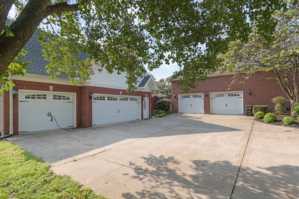 327 N Central Ave Watertown, TN 37184