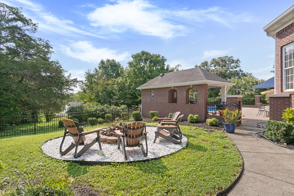 327 N Central Ave Watertown, TN 37184