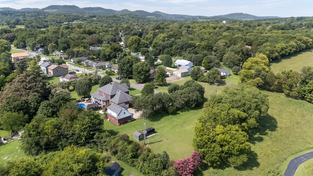 327 N Central Ave Watertown, TN 37184