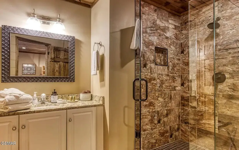 503 Eagle Trail Gatlinburg, TN 37738