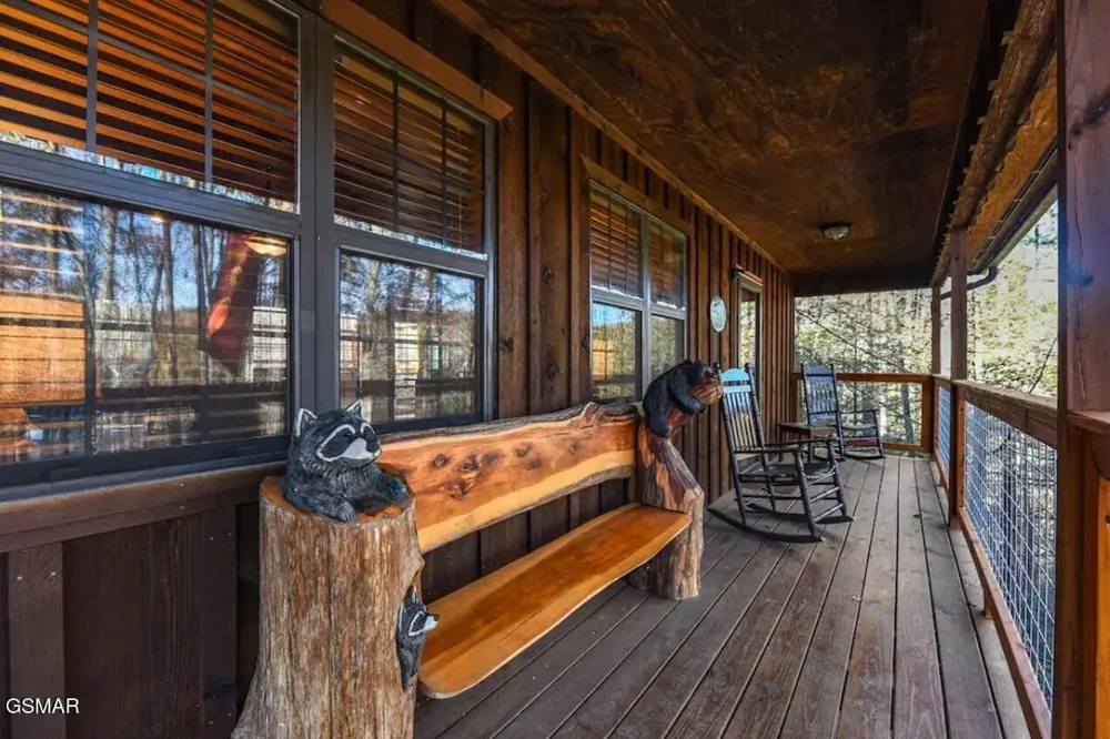 503 Eagle Trail Gatlinburg, TN 37738