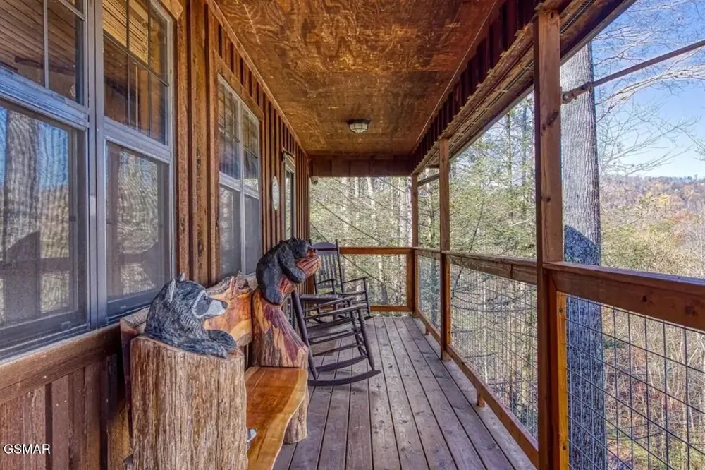 503 Eagle Trail Gatlinburg, TN 37738