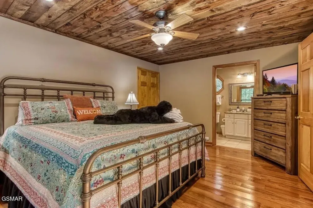 503 Eagle Trail Gatlinburg, TN 37738