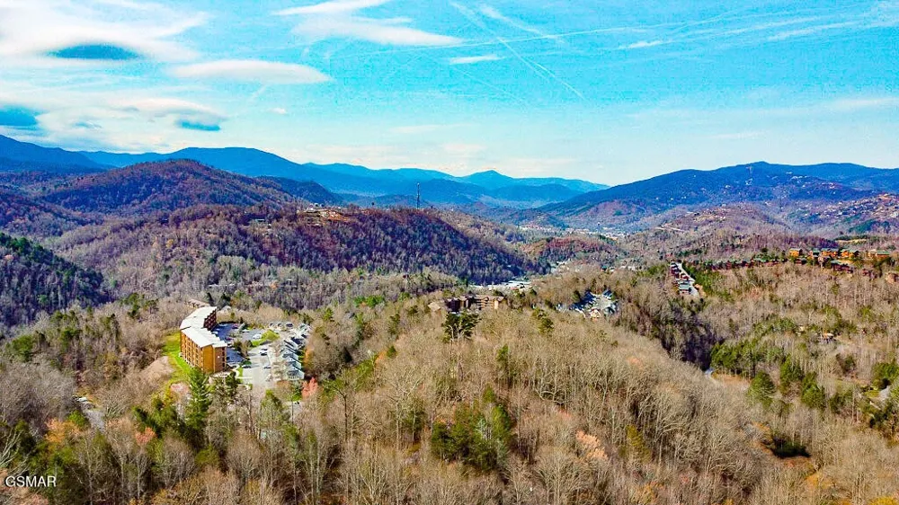 503 Eagle Trail Gatlinburg, TN 37738