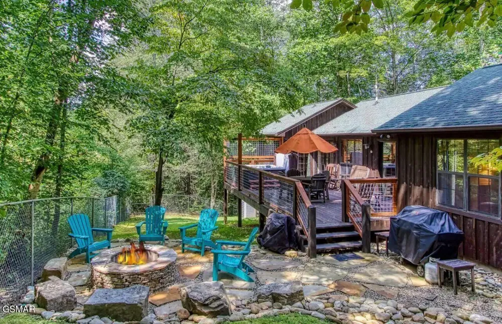 503 Eagle Trail Gatlinburg, TN 37738