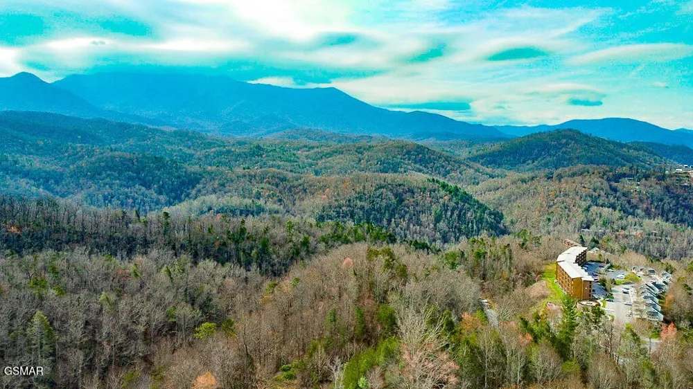 503 Eagle Trail Gatlinburg, TN 37738