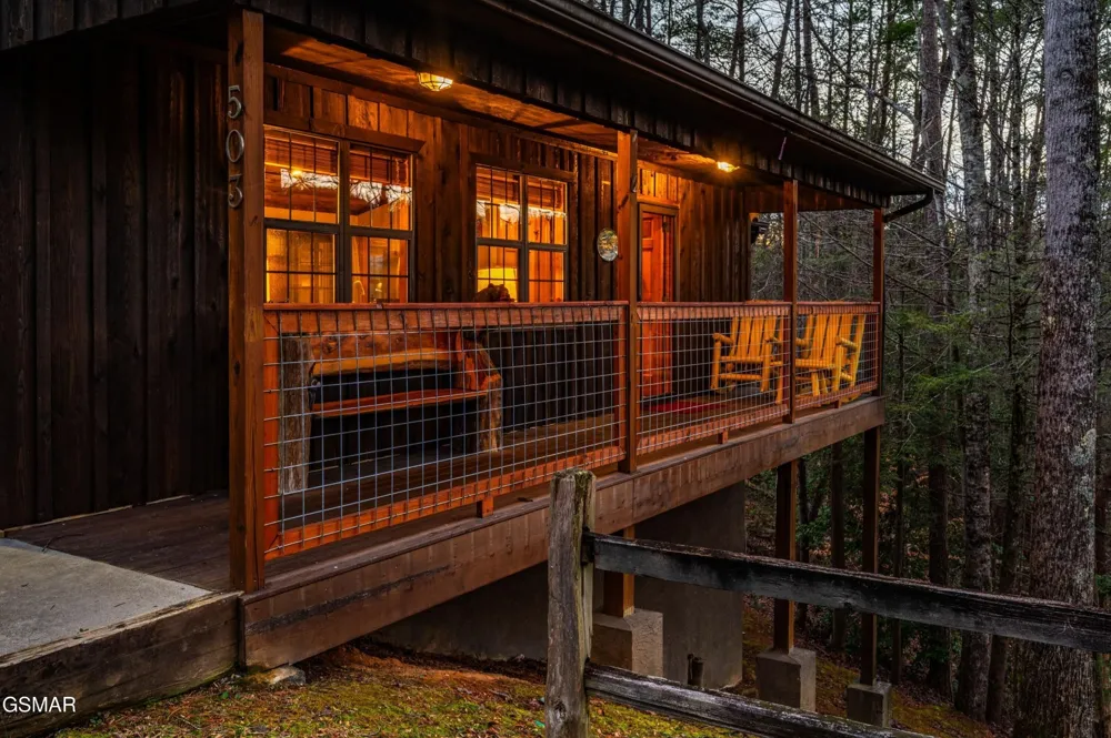 503 Eagle Trail Gatlinburg, TN 37738