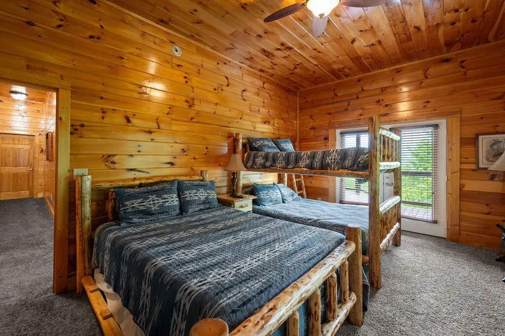 725 Big Bear Ridge Road Gatlinburg, TN 37738