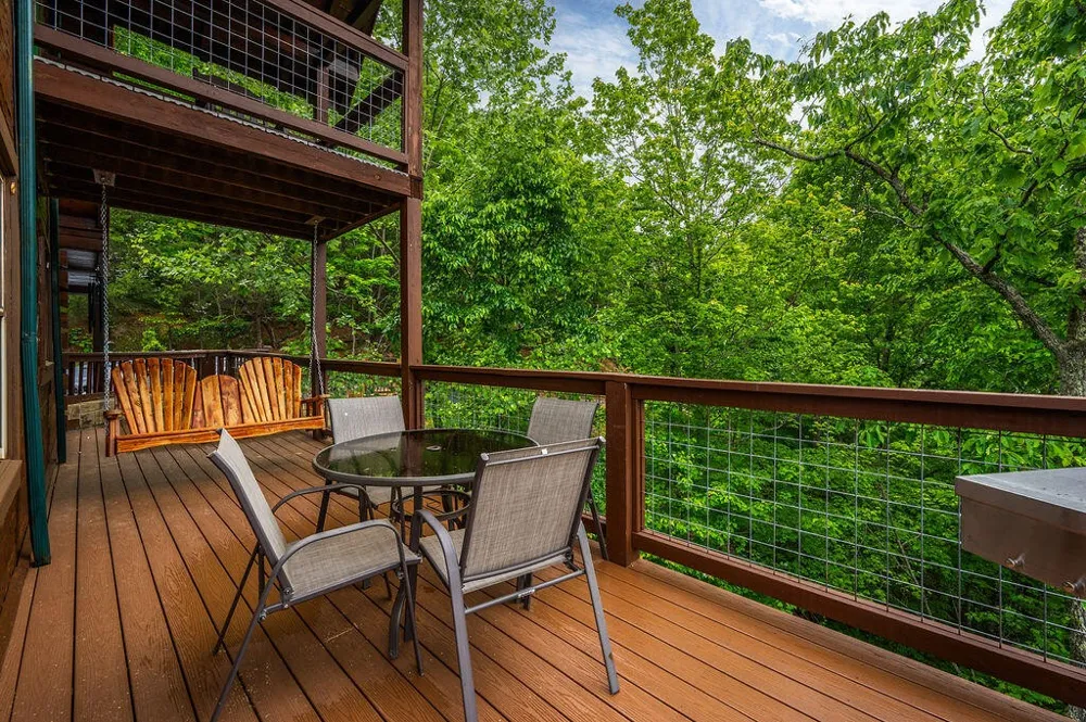 725 Big Bear Ridge Road Gatlinburg, TN 37738