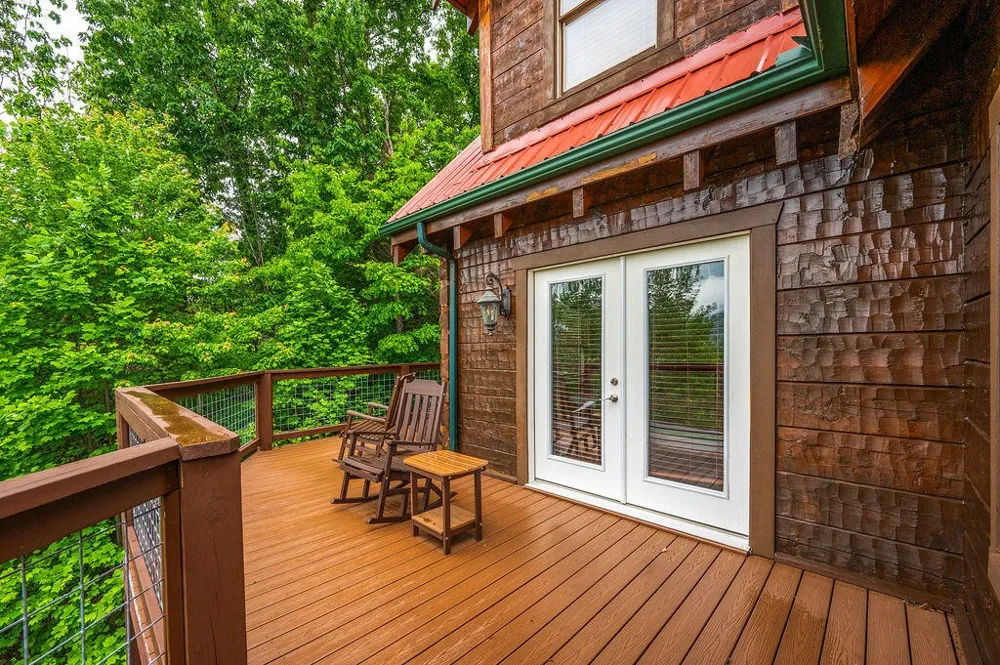 725 Big Bear Ridge Road Gatlinburg, TN 37738