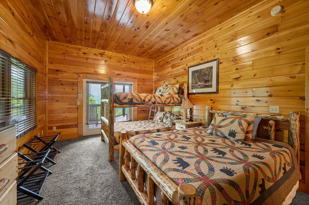 725 Big Bear Ridge Road Gatlinburg, TN 37738