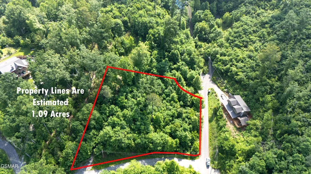 361 Oakwood Drive Sevierville, TN 37876