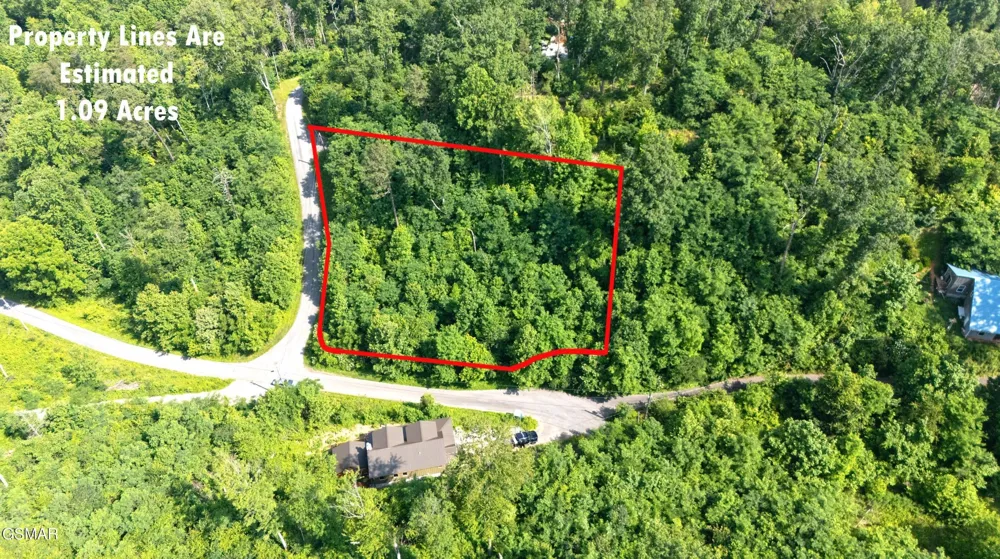 361 Oakwood Drive Sevierville, TN 37876