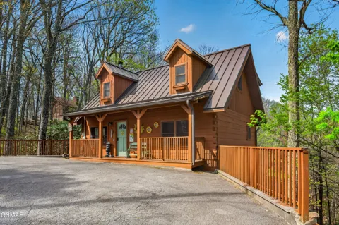 2307 Smoky Mountain Court