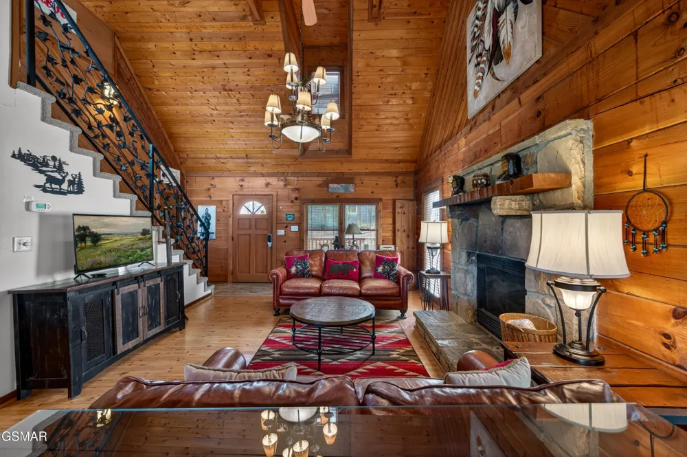2307 Smoky Mountain Court Gatlinburg, TN 37738