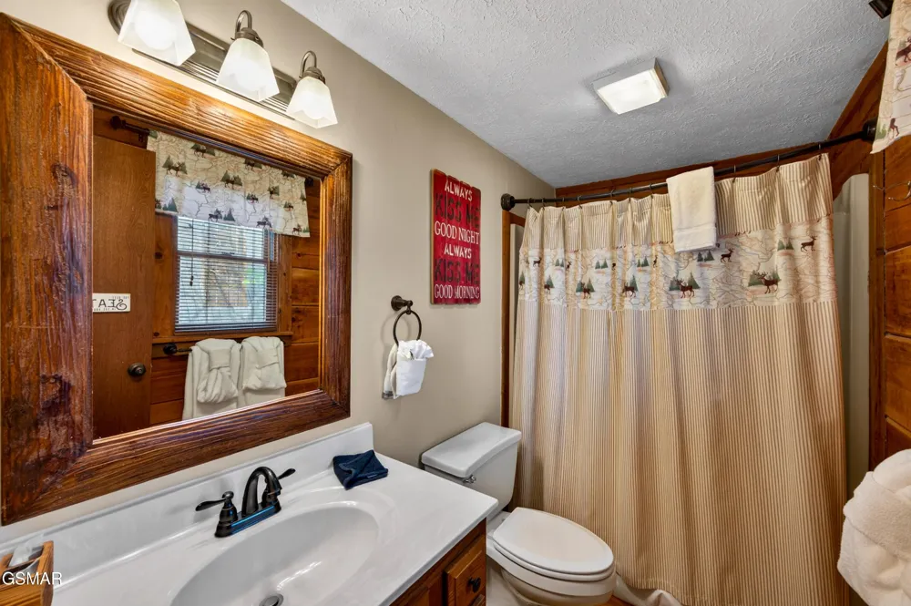 2307 Smoky Mountain Court Gatlinburg, TN 37738