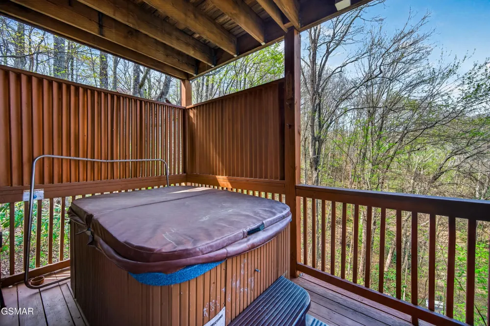 2307 Smoky Mountain Court Gatlinburg, TN 37738
