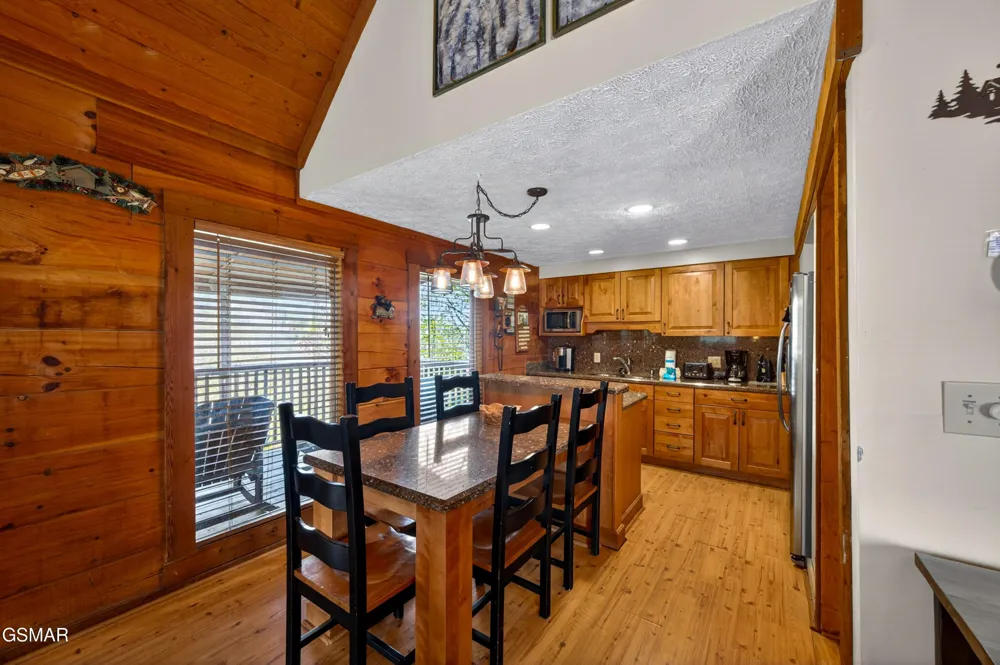 2307 Smoky Mountain Court Gatlinburg, TN 37738