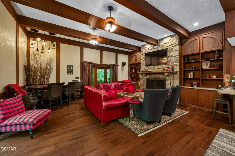 1116 Ski Mountain Road Gatlinburg, TN 37738