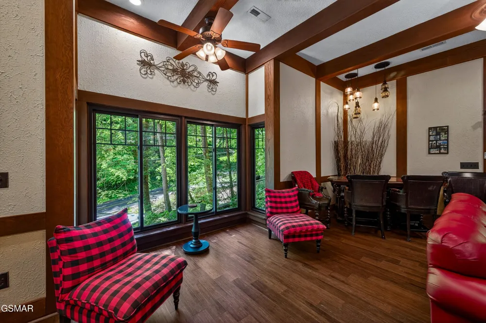 1116 Ski Mountain Road Gatlinburg, TN 37738