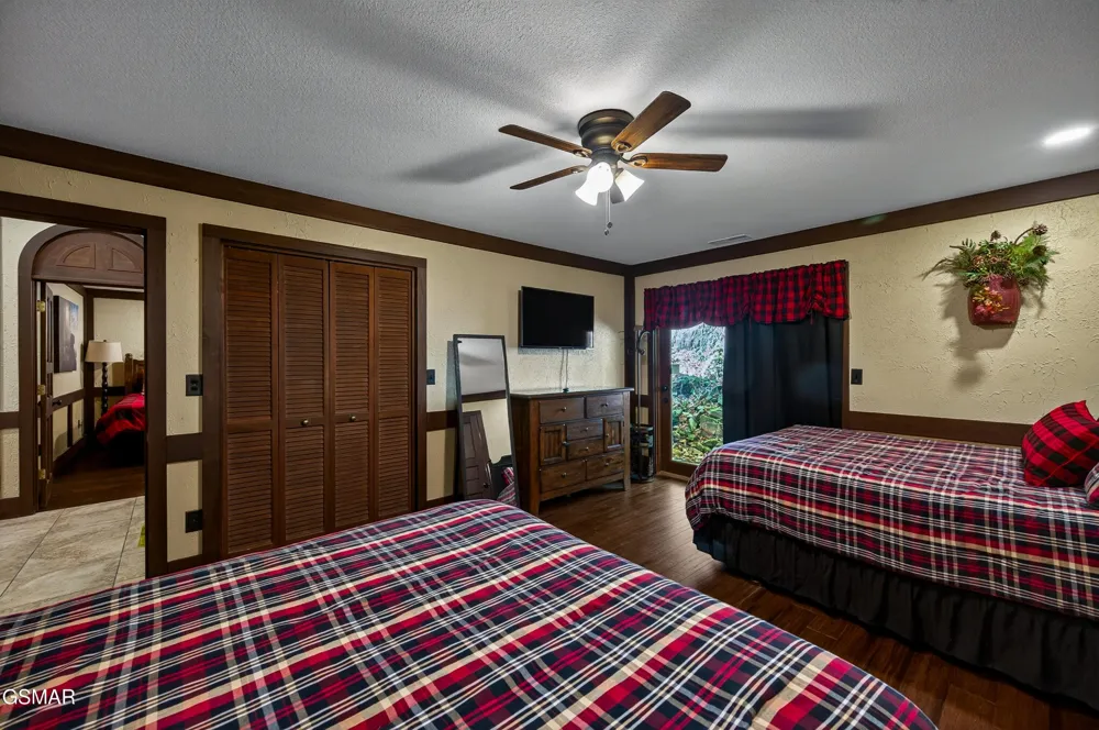 1116 Ski Mountain Road Gatlinburg, TN 37738
