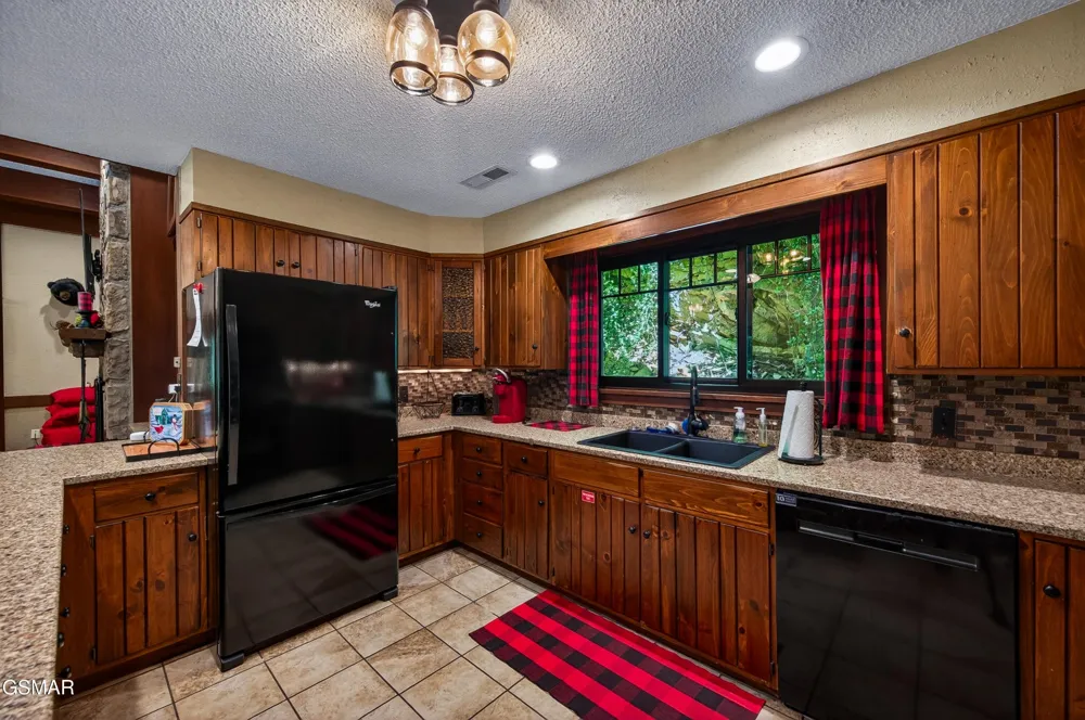 1116 Ski Mountain Road Gatlinburg, TN 37738