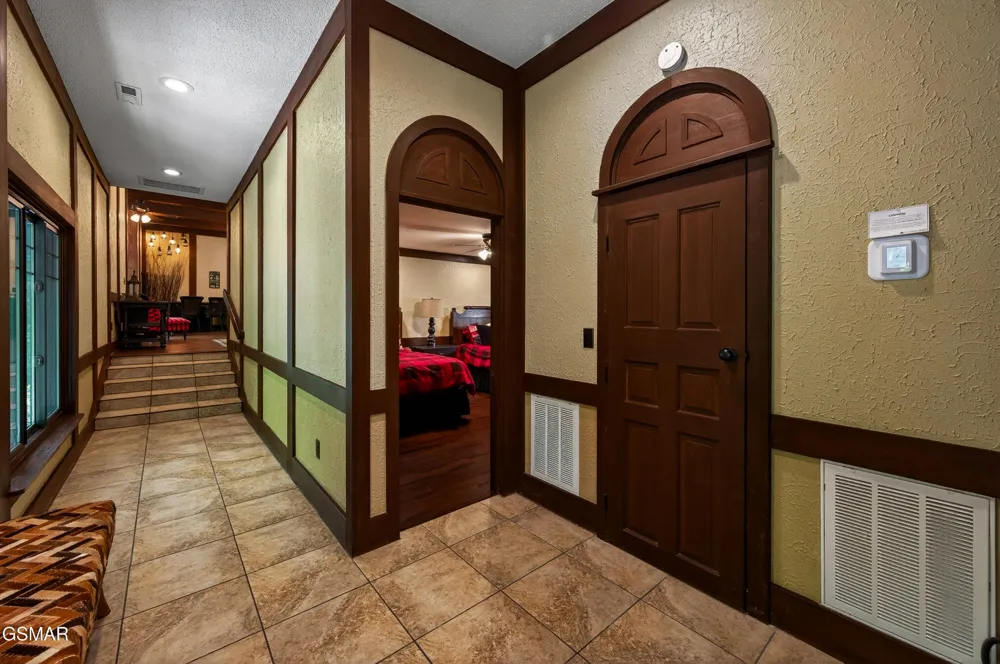 1116 Ski Mountain Road Gatlinburg, TN 37738