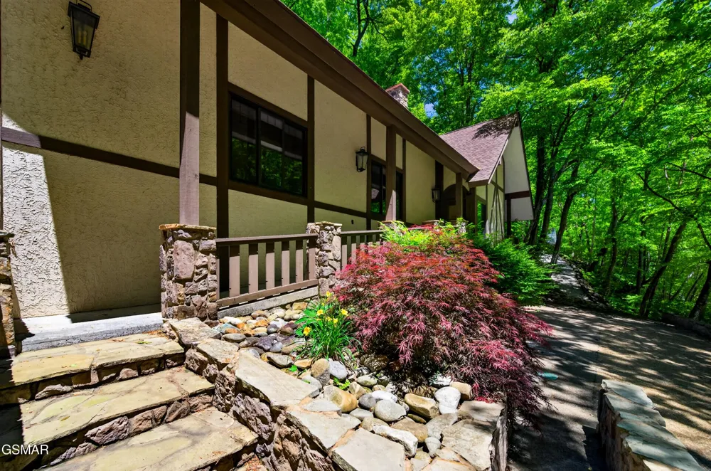 1116 Ski Mountain Road Gatlinburg, TN 37738