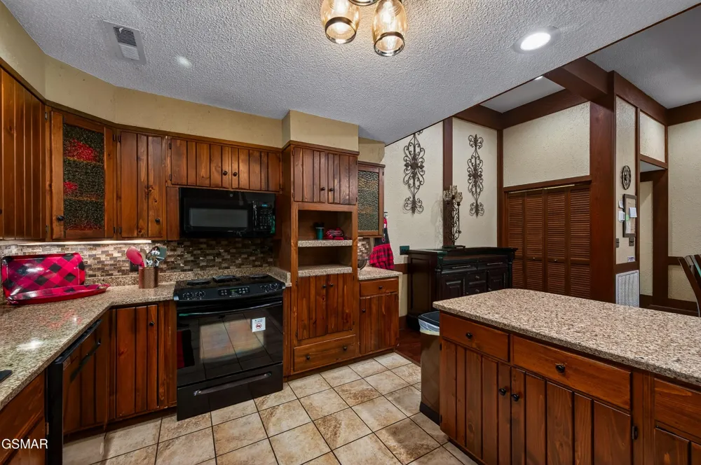 1116 Ski Mountain Road Gatlinburg, TN 37738