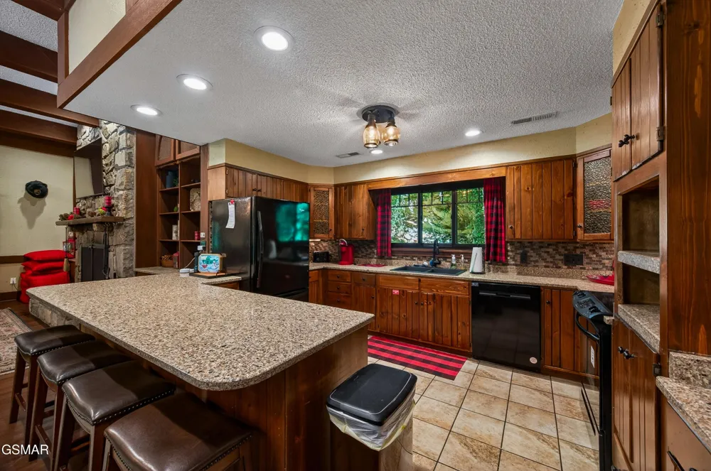 1116 Ski Mountain Road Gatlinburg, TN 37738