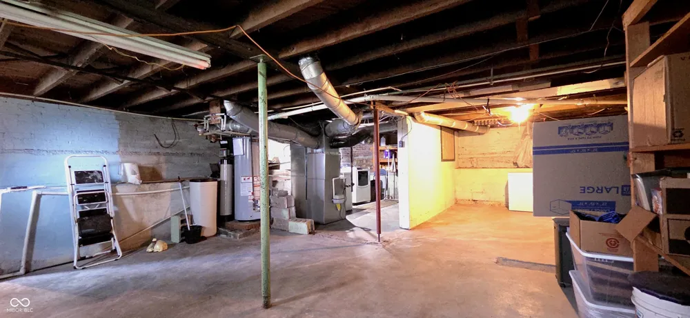 5820 E 25th Street Columbus, IN 47203