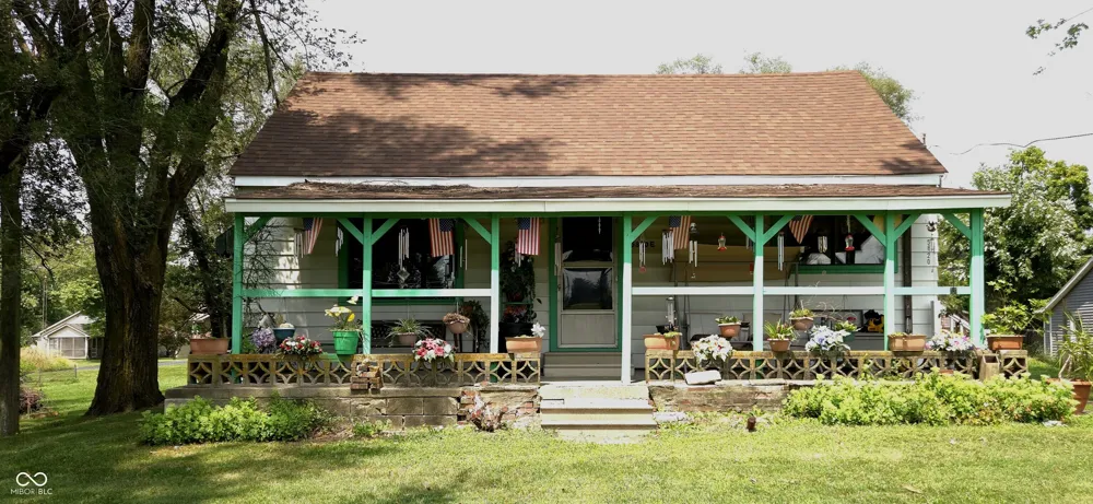 5820 E 25th Street Columbus, IN 47203